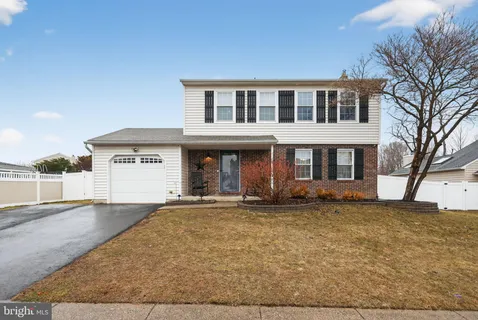 $599,900 | 216 Hampton Drive, Langhorne, PA 19047