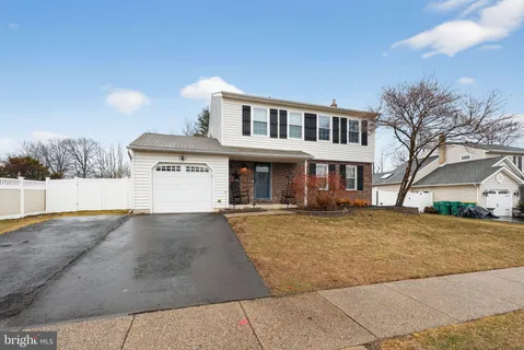 $599,900 | 216 Hampton Drive, Langhorne, PA 19047