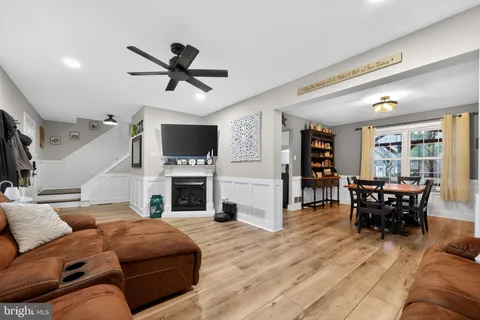 $599,900 | 216 Hampton Drive, Langhorne, PA 19047