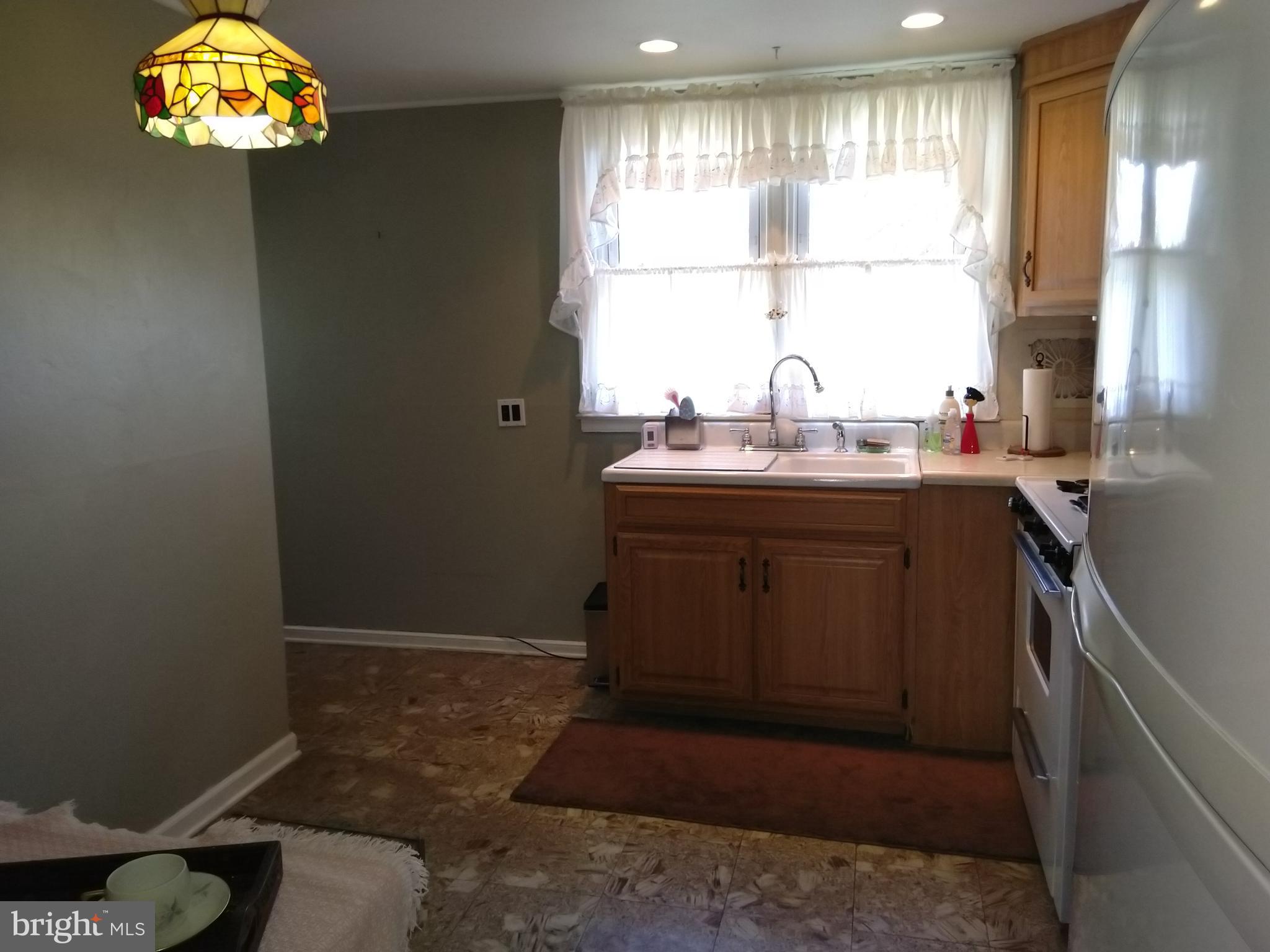 1611 Church Road Oreland, PA 19075 - Photo 12 of 29