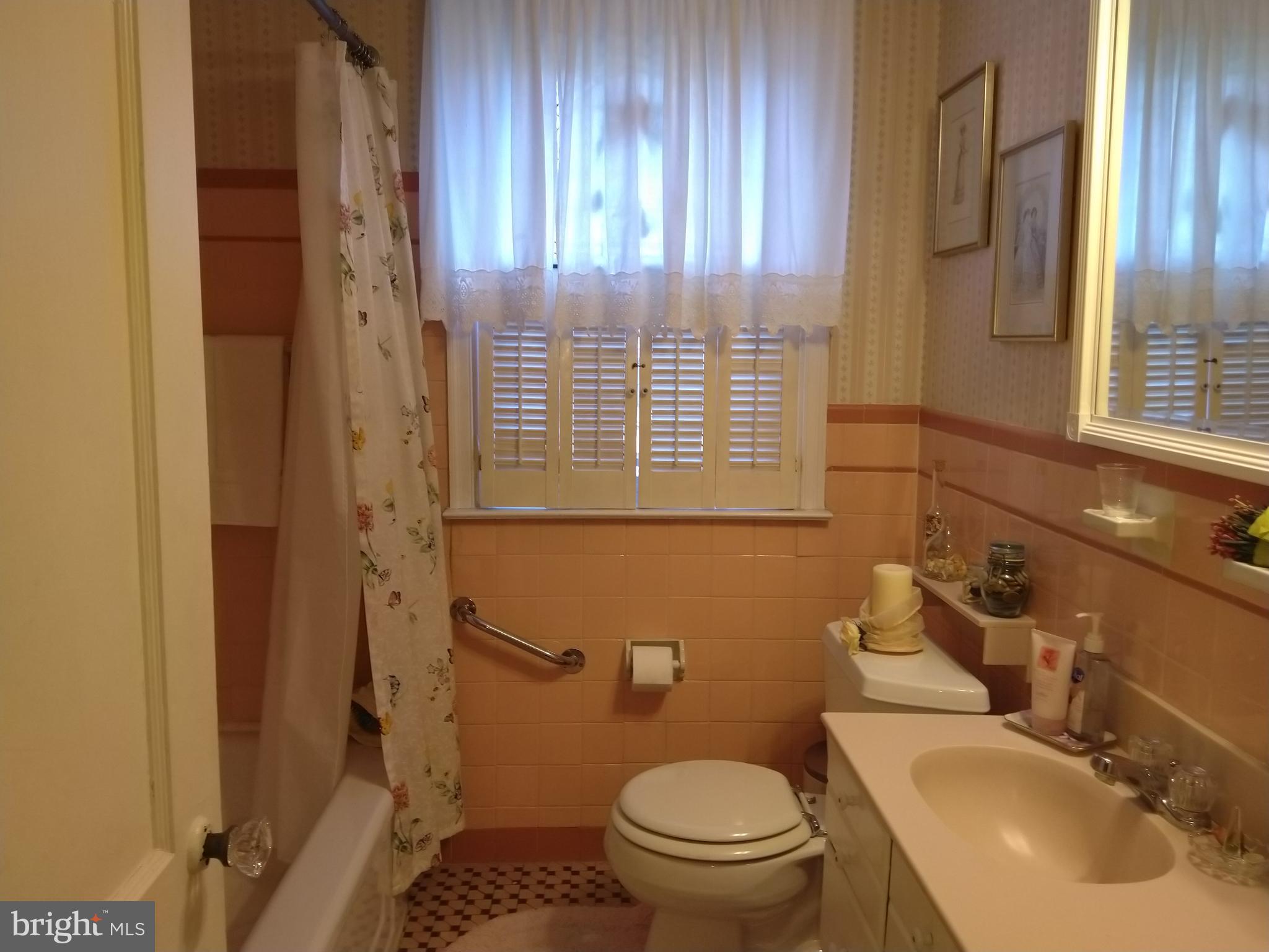 1611 Church Road Oreland, PA 19075 - Photo 15 of 29