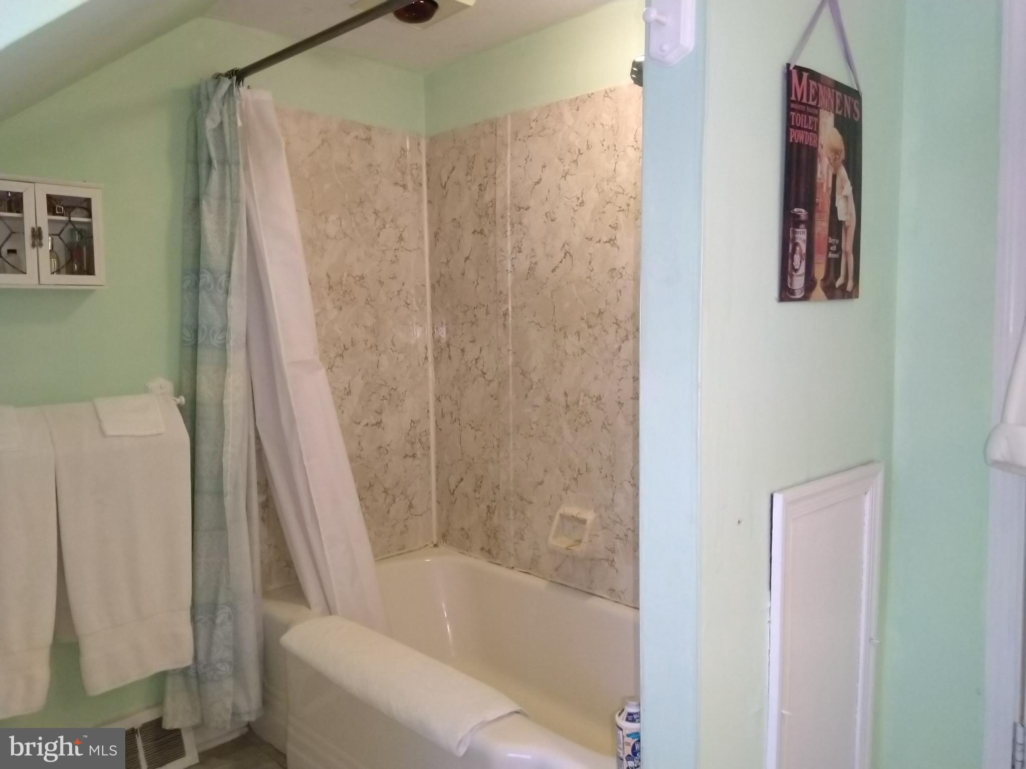 1611 Church Road Oreland, PA 19075 - Photo 24 of 29