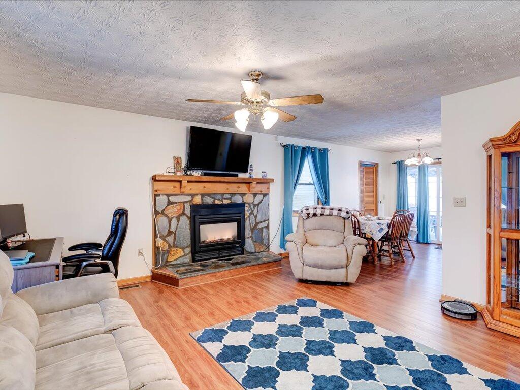 244 Kidwell Road Rutledge, TN 37861 - Photo 2 of 40 244 Kidwell Rd - 2