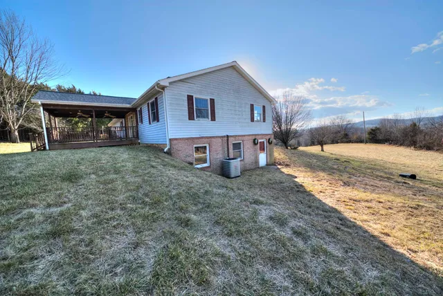 $425,000 | 110 Mill Race Road, Verona, VA 24482