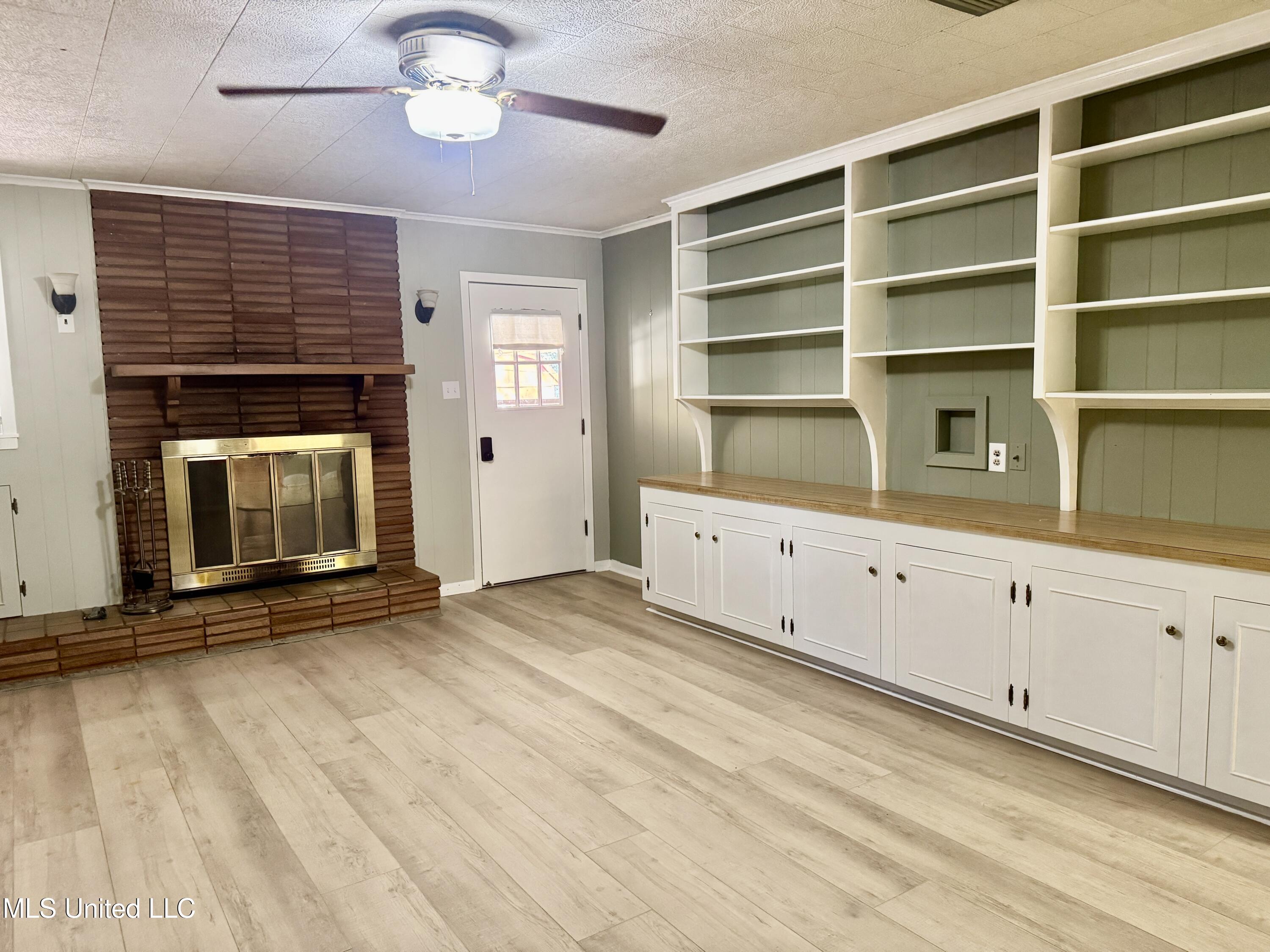 159 Liberty Road Natchez, MS 39120 - Photo 8 of 32 IMG_4431