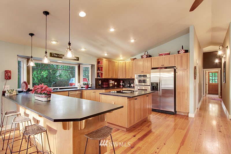 11211 Bunk Foss Road Snohomish, WA 98290 - Photo 9 of 25 Gallery Image 9