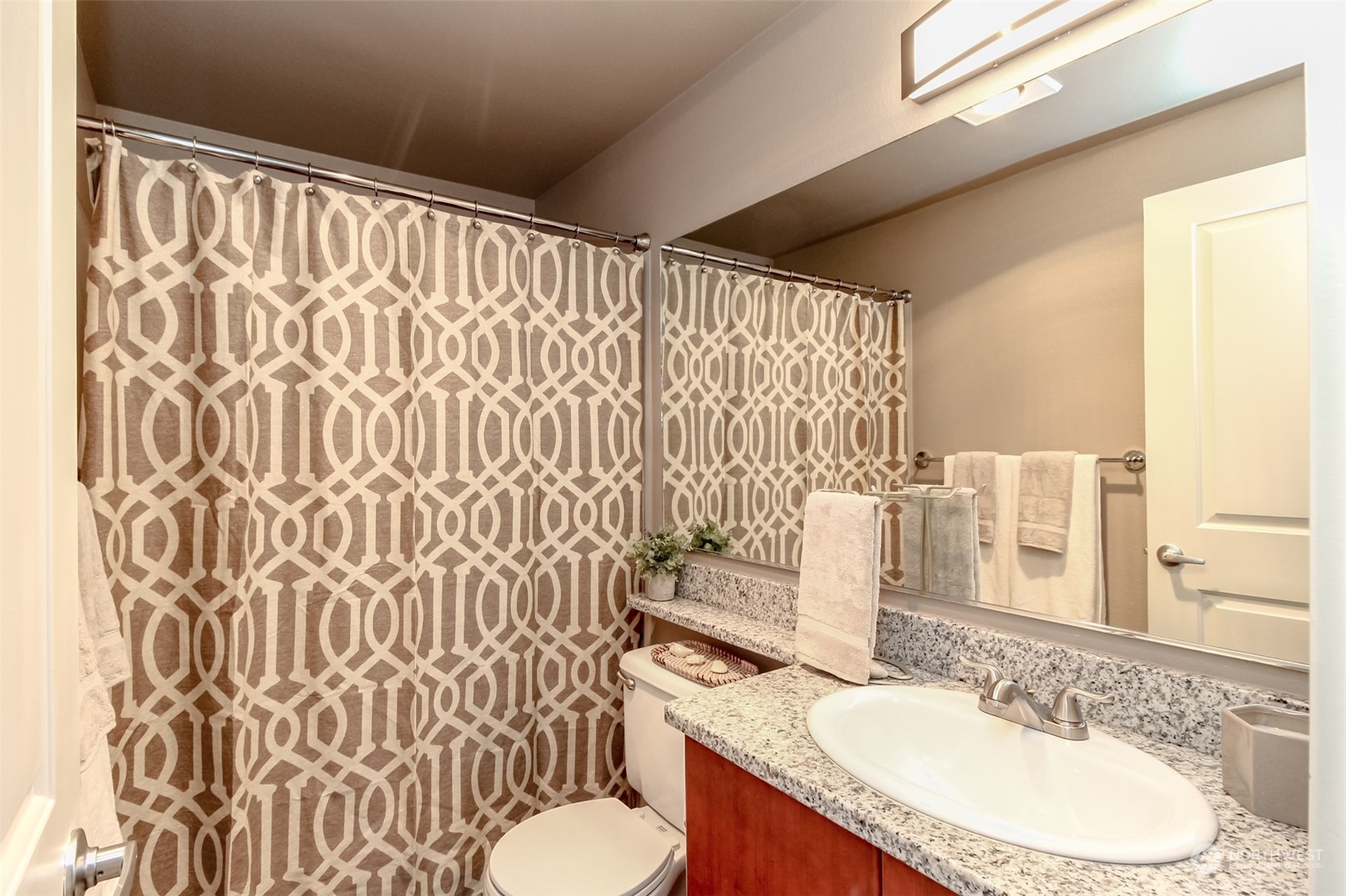 12404 East Gibson Road, Unit P302 Everett, WA 98204 - Photo 14 of 31 Gallery Image 14