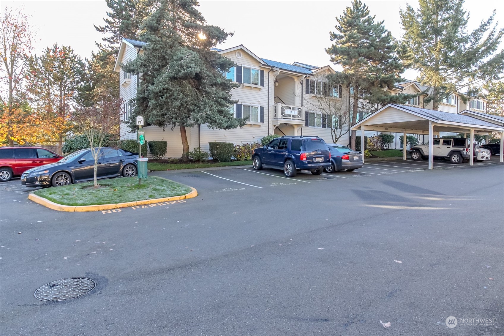 12404 East Gibson Road, Unit P302 Everett, WA 98204 - Photo 30 of 31 Gallery Image 30