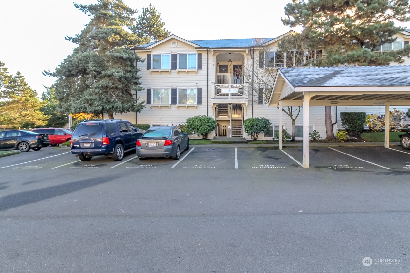 12404 East Gibson Road, Unit P302 Everett, WA 98204 - Photo 31 of 31 Gallery Image 31