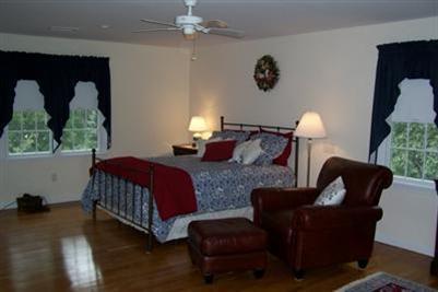 9 Shady Lane Chatham, MA 02633 - Photo 12 of 19 a living room with furniture and a window