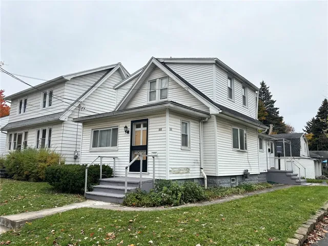 $1,800 | 111 Maltby Street, Rochester, NY 14606