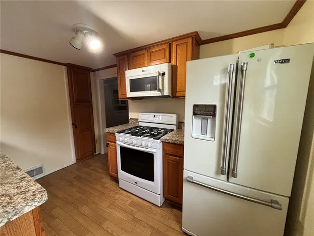 $1,800 | 111 Maltby Street, Rochester, NY 14606