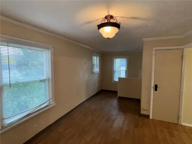 $1,800 | 111 Maltby Street, Rochester, NY 14606