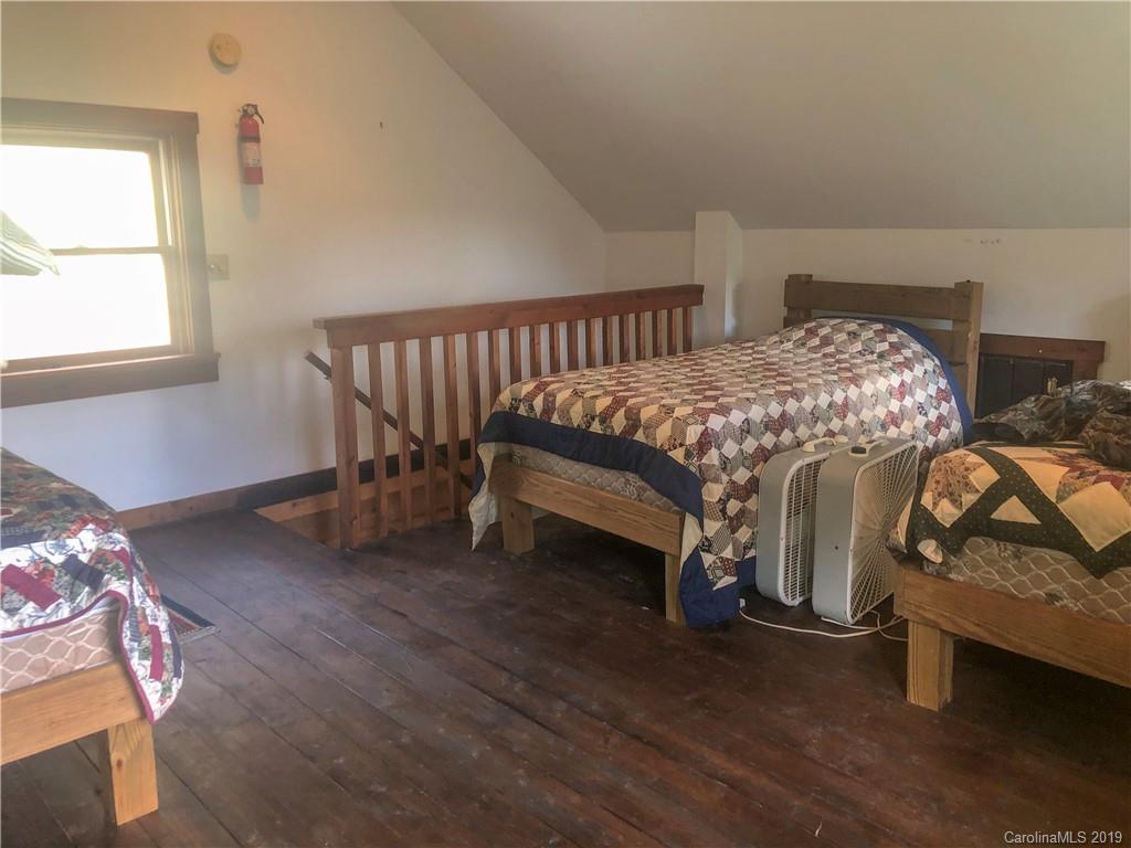 408 Hill Road Green Mountain, NC 28740 - Photo 12 of 25
