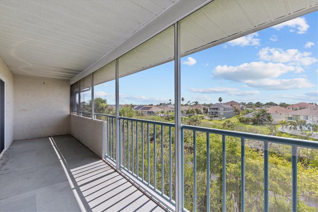 5537 Sea Forest Drive, Unit 307 New Port Richey, FL 34652 - Photo 15 of 43