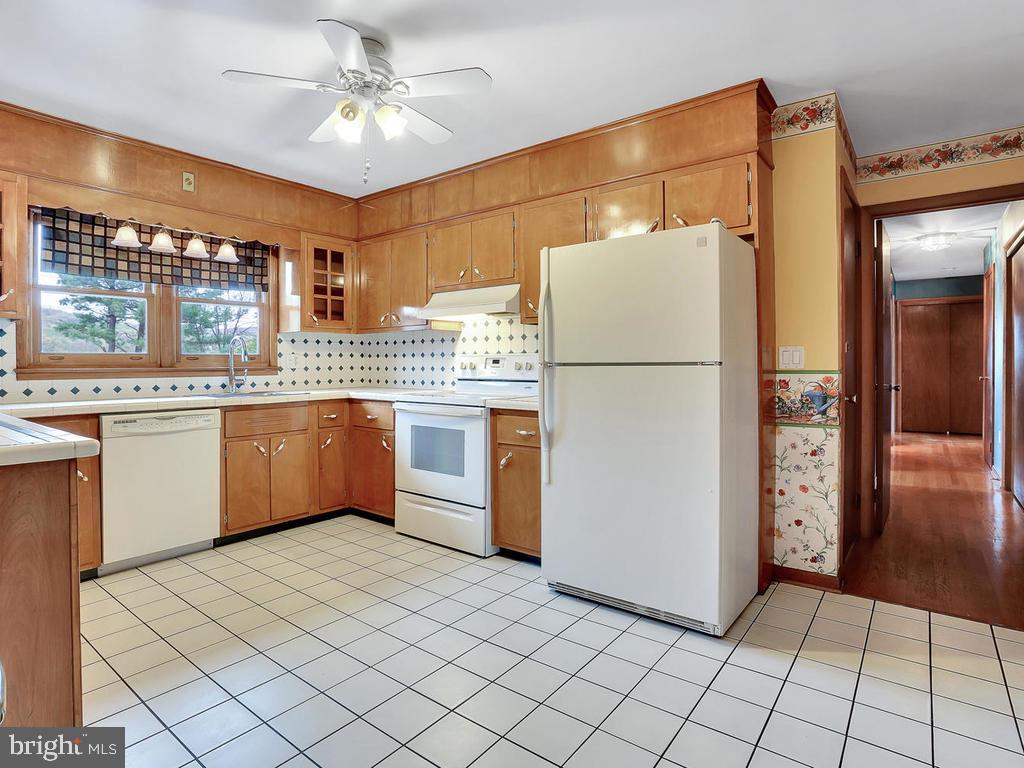 9818 Bethel Road Frederick, MD 21702 - Photo 9 of 43
