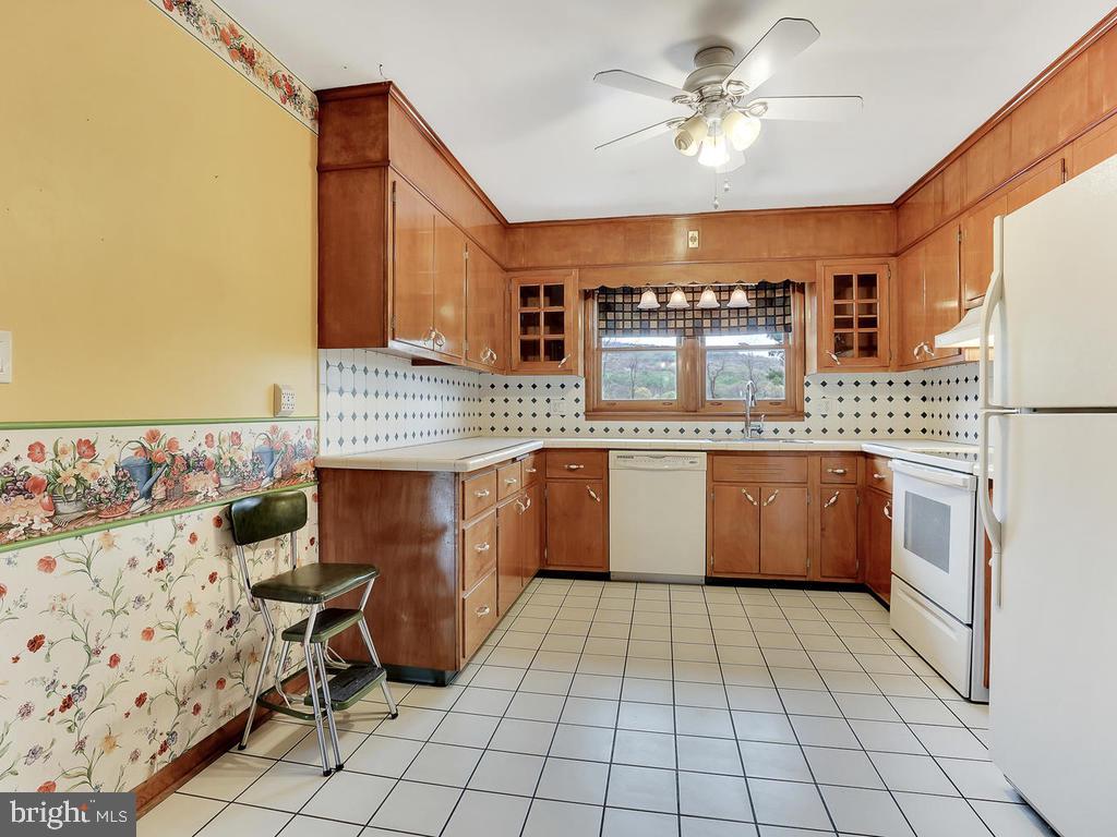 9818 Bethel Road Frederick, MD 21702 - Photo 10 of 43