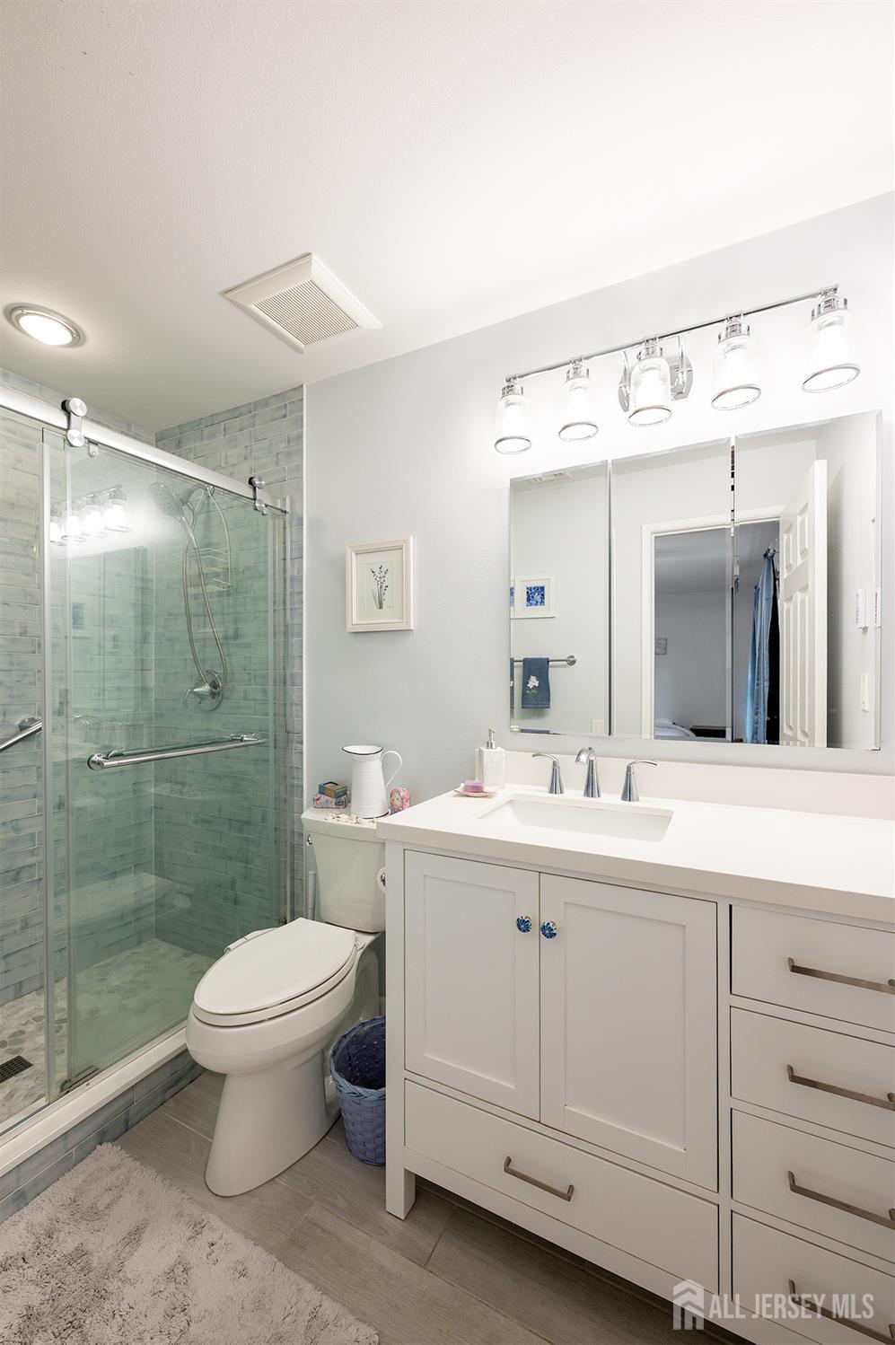 286 B Tabor Road Monroe Township, NJ 08831 - Photo 14 of 16
