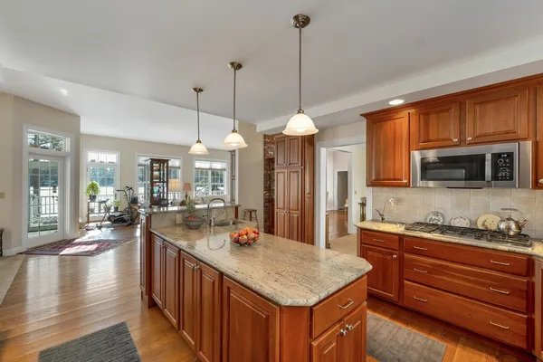 $4,395,000 | 6 Gov Wentworth Highway, Tuftonboro, NH 03853