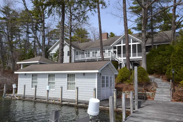 $4,395,000 | 6 Gov Wentworth Highway, Tuftonboro, NH 03853