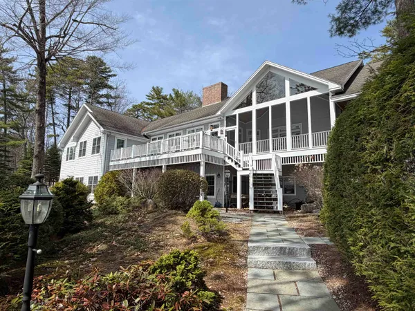 $4,395,000 | 6 Gov Wentworth Highway, Tuftonboro, NH 03853