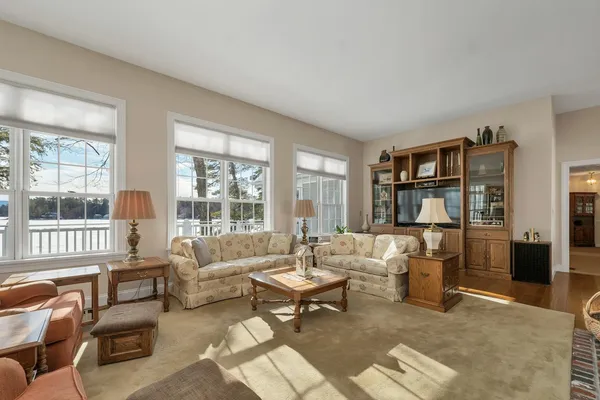 $4,395,000 | 6 Gov Wentworth Highway, Tuftonboro, NH 03853