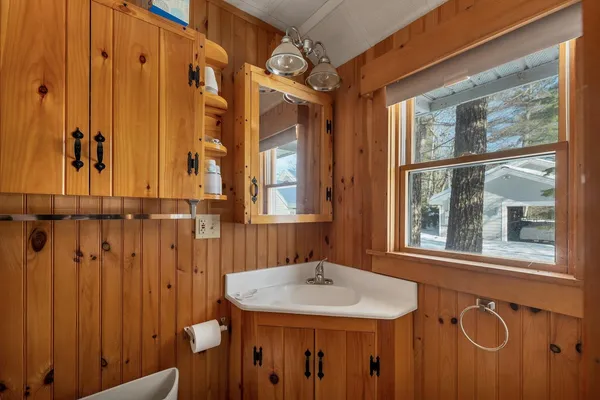 $4,395,000 | 6 Gov Wentworth Highway, Tuftonboro, NH 03853
