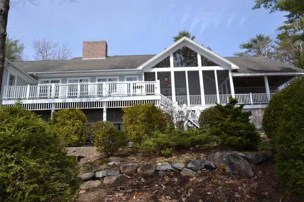 $4,395,000 | 6 Gov Wentworth Highway, Tuftonboro, NH 03853