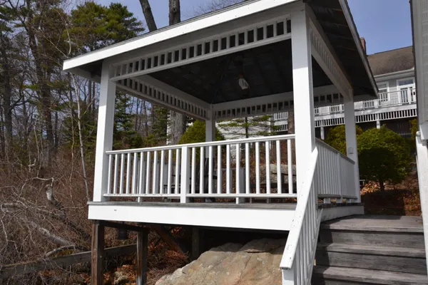 $4,395,000 | 6 Gov Wentworth Highway, Tuftonboro, NH 03853