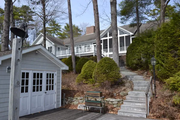 $4,395,000 | 6 Gov Wentworth Highway, Tuftonboro, NH 03853