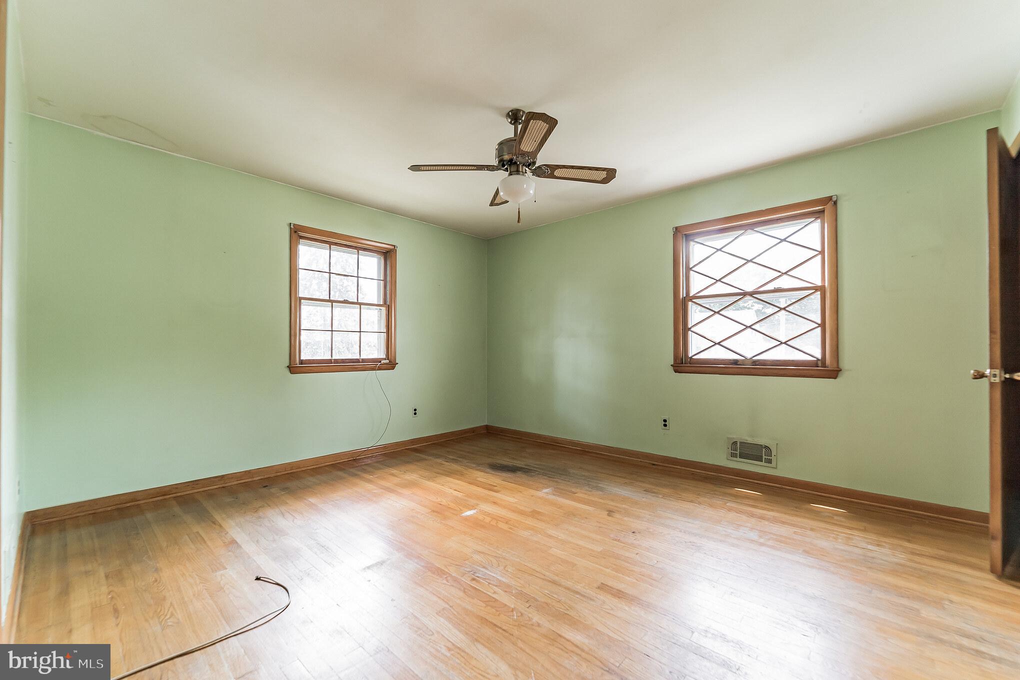 213 Homewood Road Linthicum Heights, MD 21090 - Photo 17 of 40 Gallery Image 17