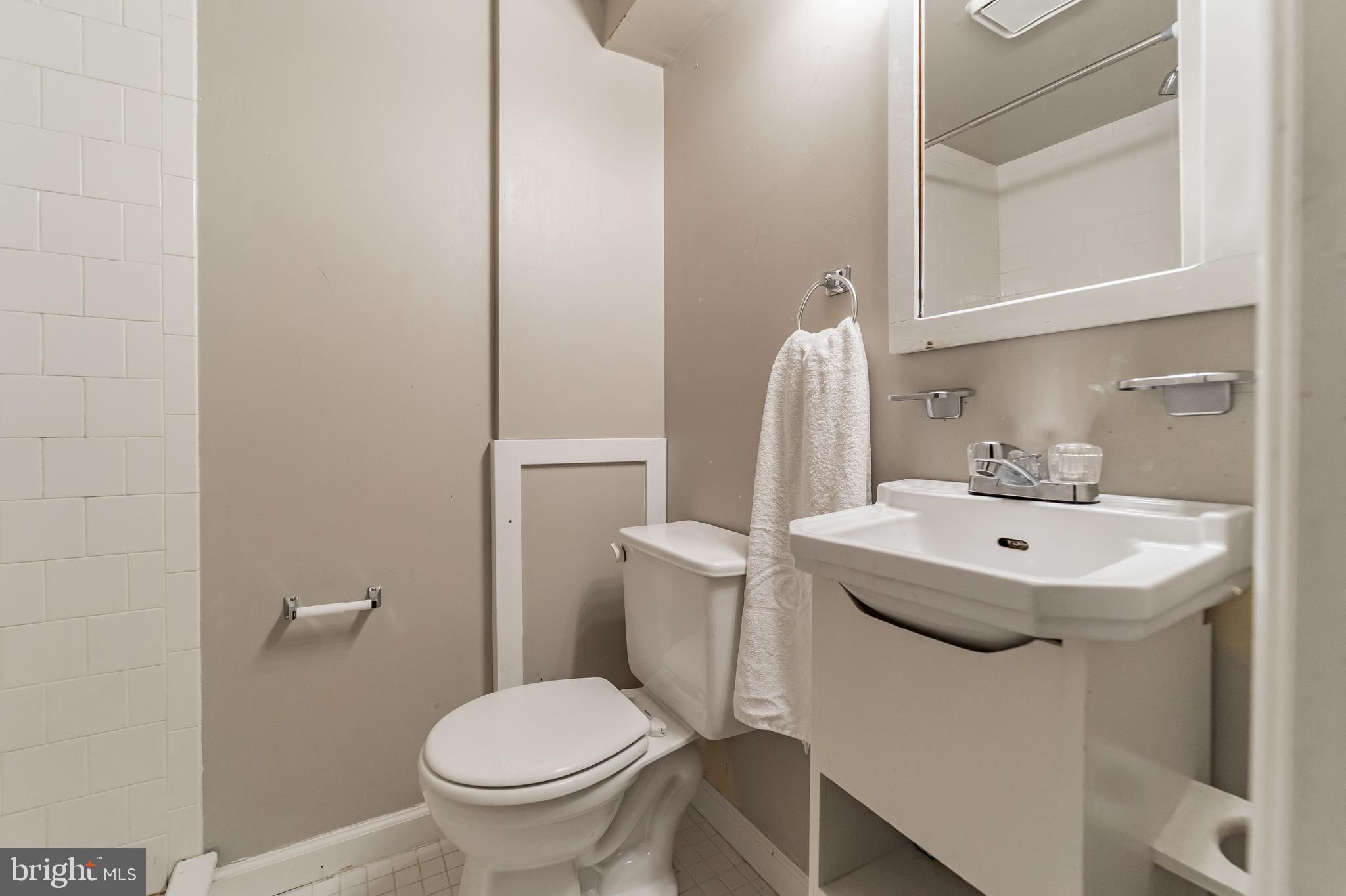 213 Homewood Road Linthicum Heights, MD 21090 - Photo 33 of 40 Gallery Image 33