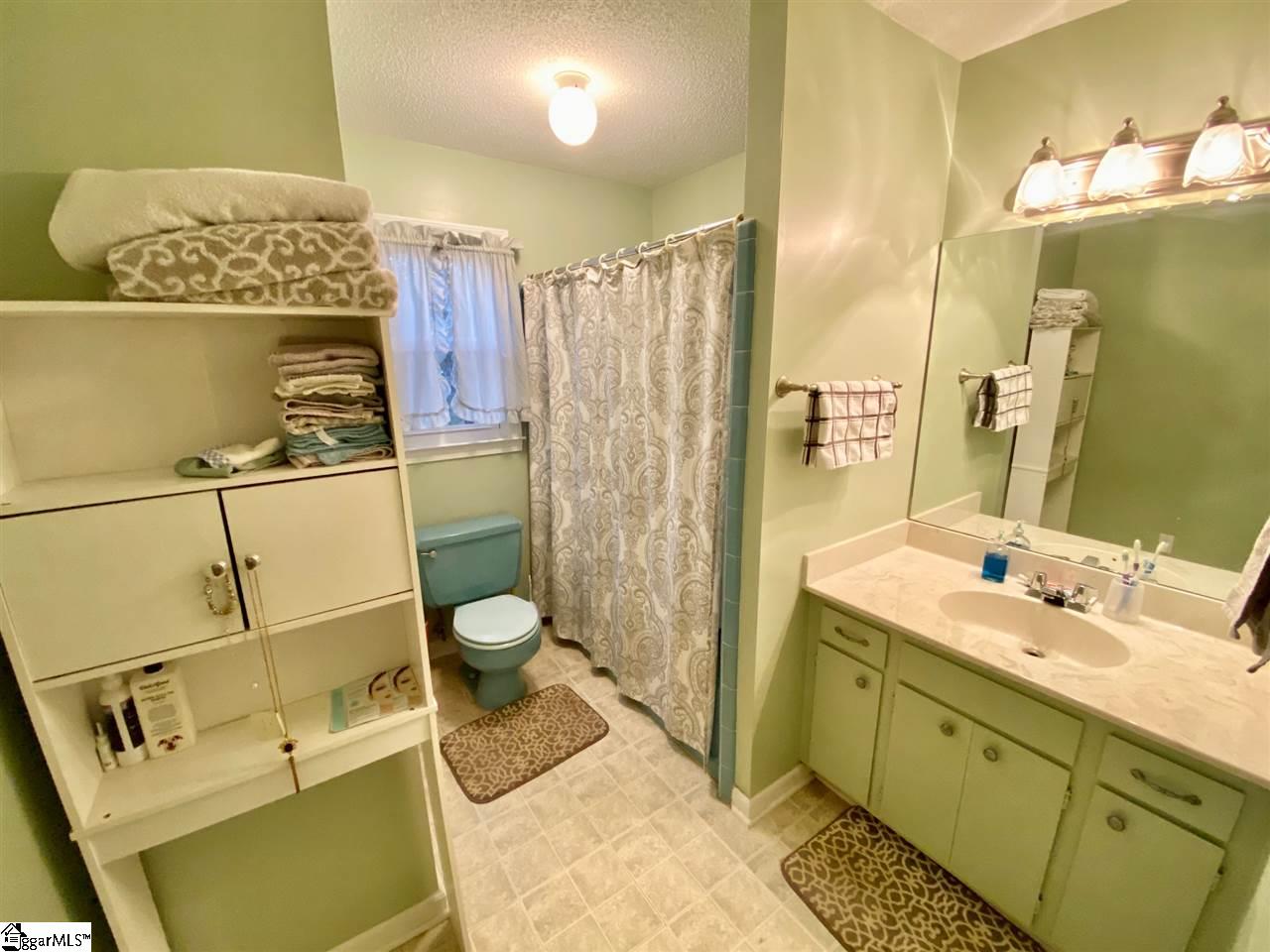 102 Reeves Street Liberty, SC 29657 - Photo 9 of 24