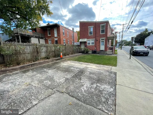 $1,450 | 214 Center Street, Unit A, Frederick, MD 21701