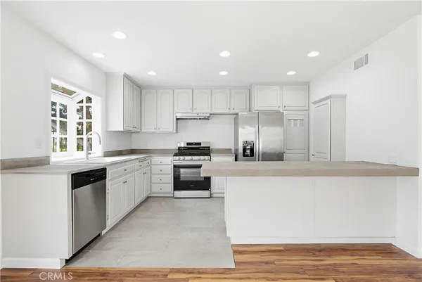 $1,399,900 | 48 Willow Tree Lane, Irvine, CA 92612