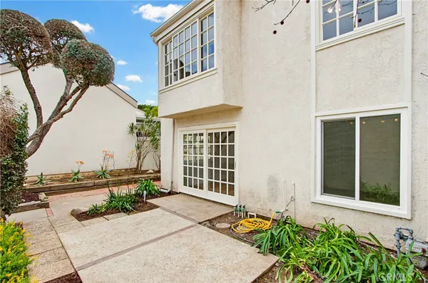 $1,399,900 | 48 Willow Tree Lane, Irvine, CA 92612