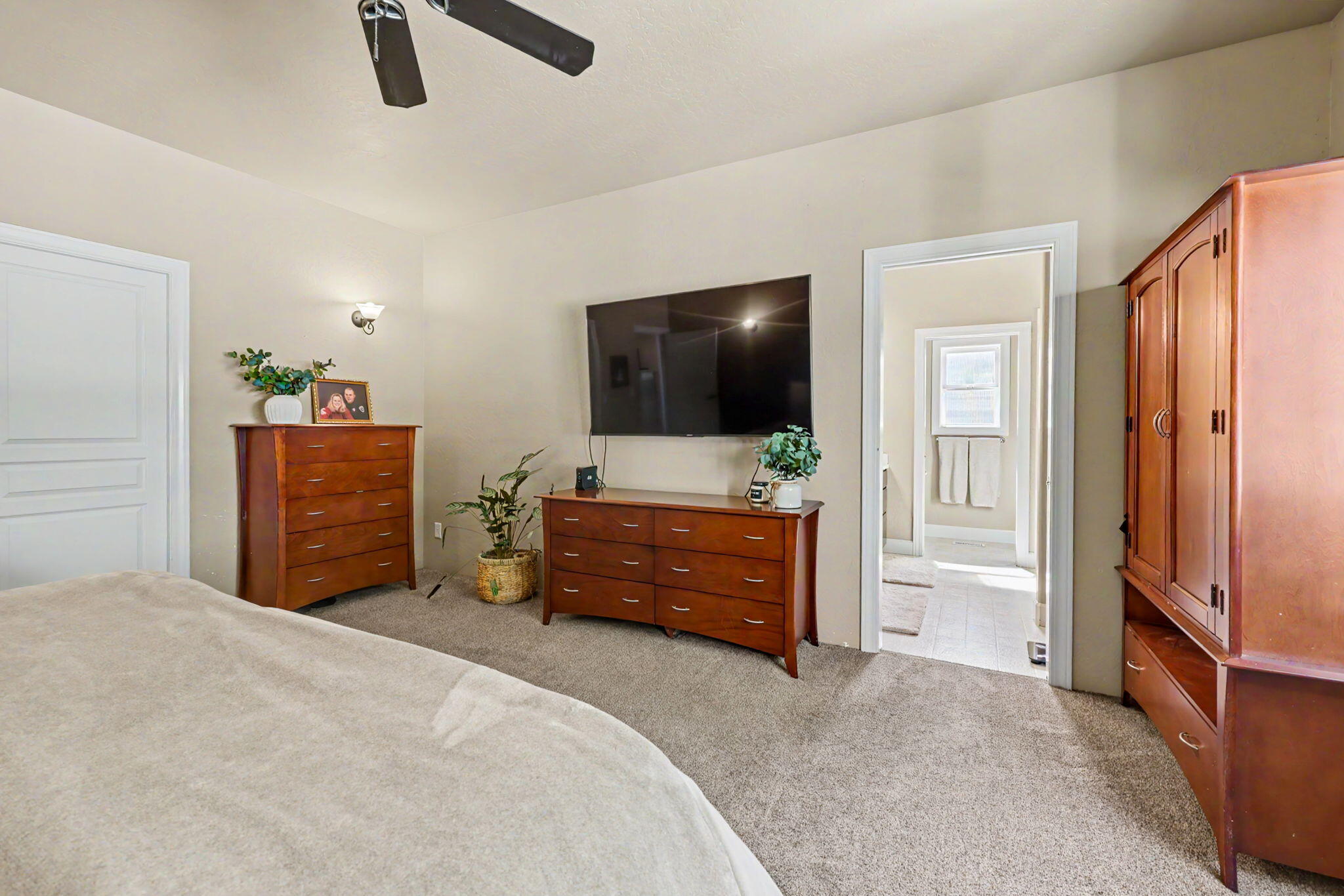 1043 Sandoz Street Central Point, OR 97502 - Photo 13 of 28 ApxSS00037