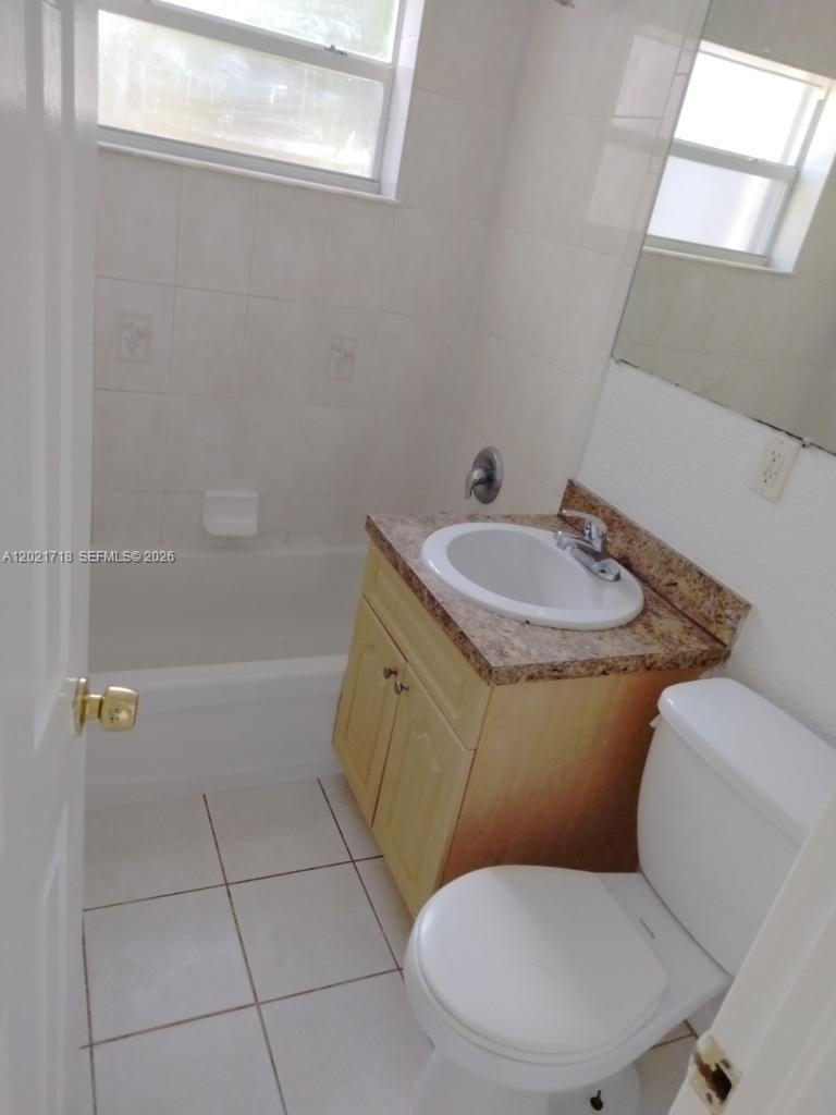1021 West 2nd Street Riviera Beach, FL 33404 - Photo 5 of 8