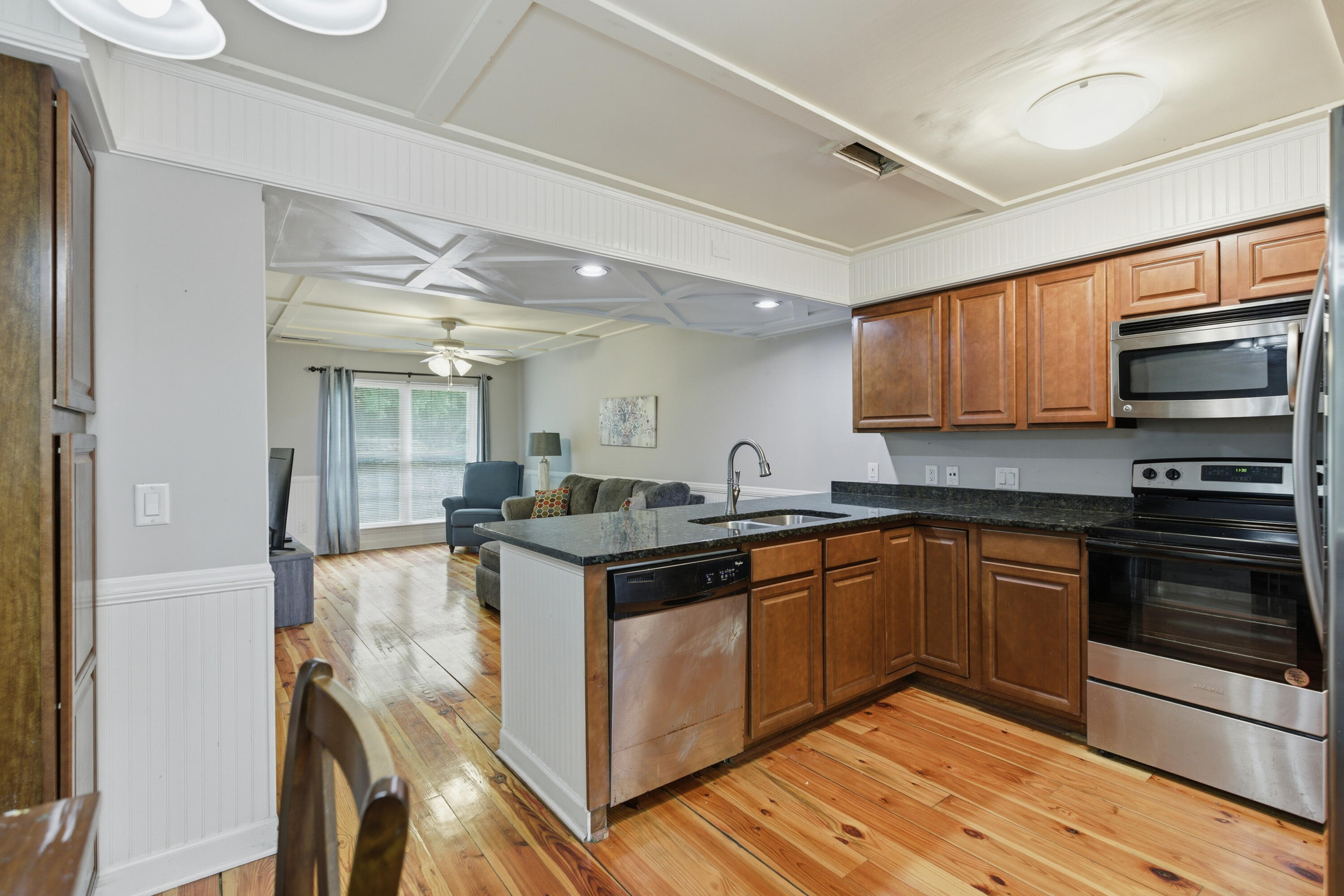 1291 Mathis Ferry Road Mount Pleasant, SC 29464 - Photo 7 of 16 Kitchen