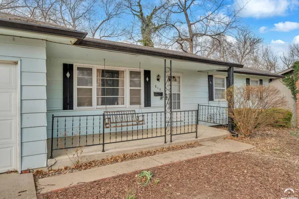 $240,000 | 814 West 27th Street, Lawrence, KS 66046