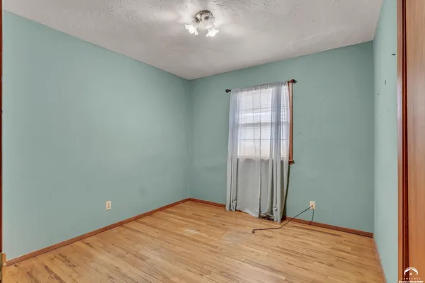 $240,000 | 814 West 27th Street, Lawrence, KS 66046