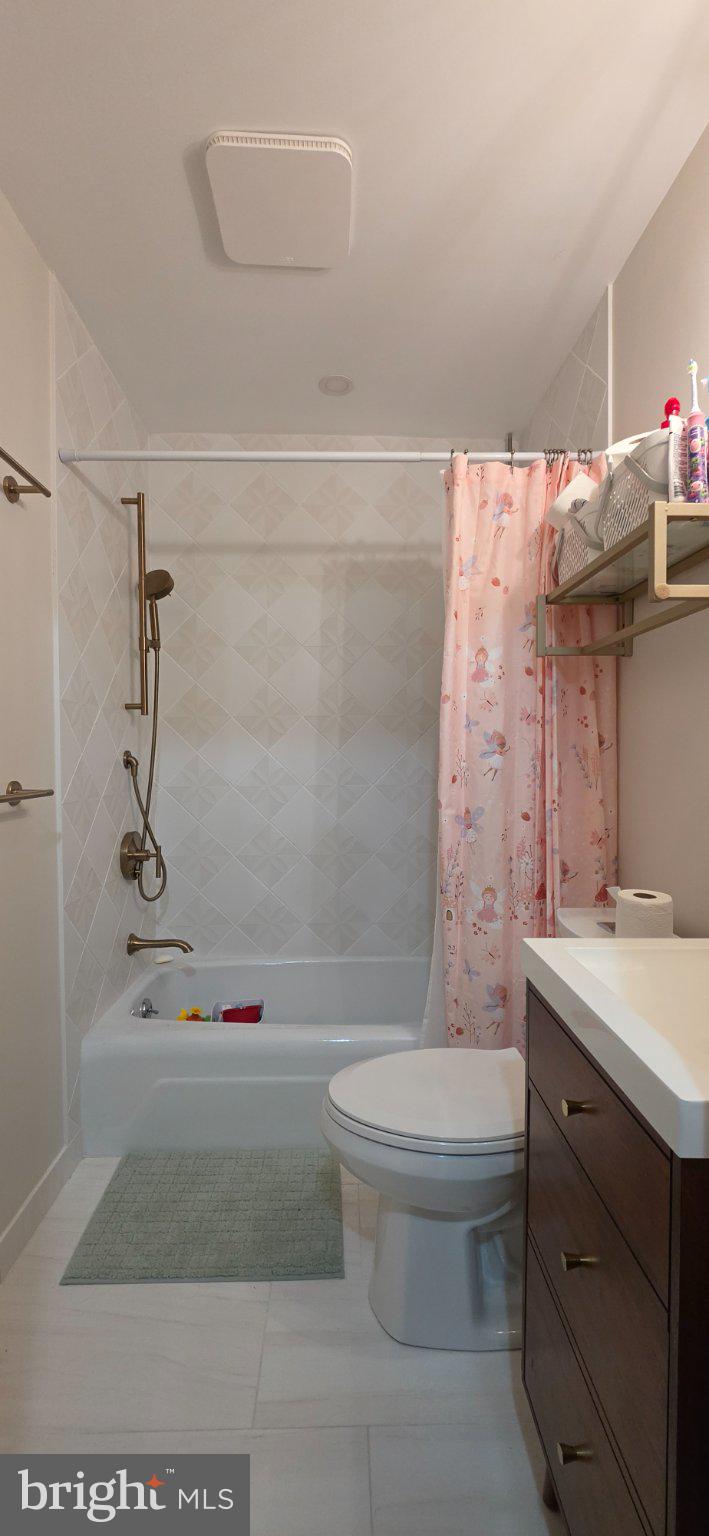 547 5th Street Southeast Washington, DC 20003 - Photo 6 of 8 Modern bathroom with elegant finishes.