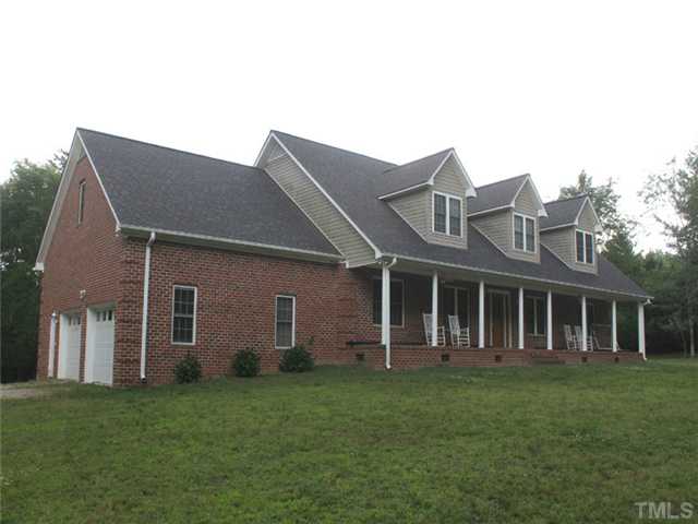 1204 Patterson Road Durham, NC 27704 - Photo 2 of 25