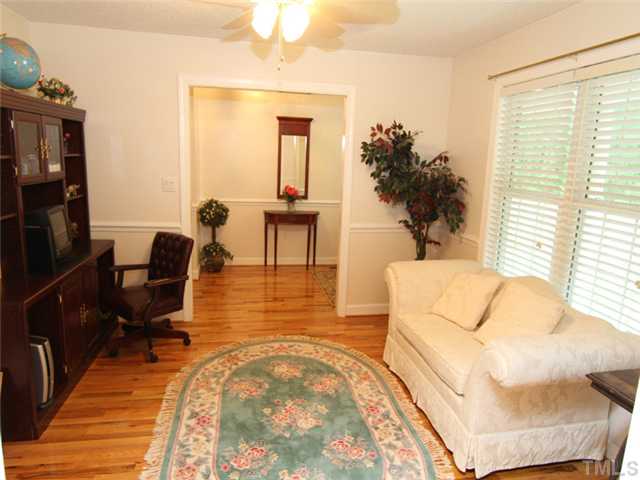 1204 Patterson Road Durham, NC 27704 - Photo 4 of 25 or could be office...