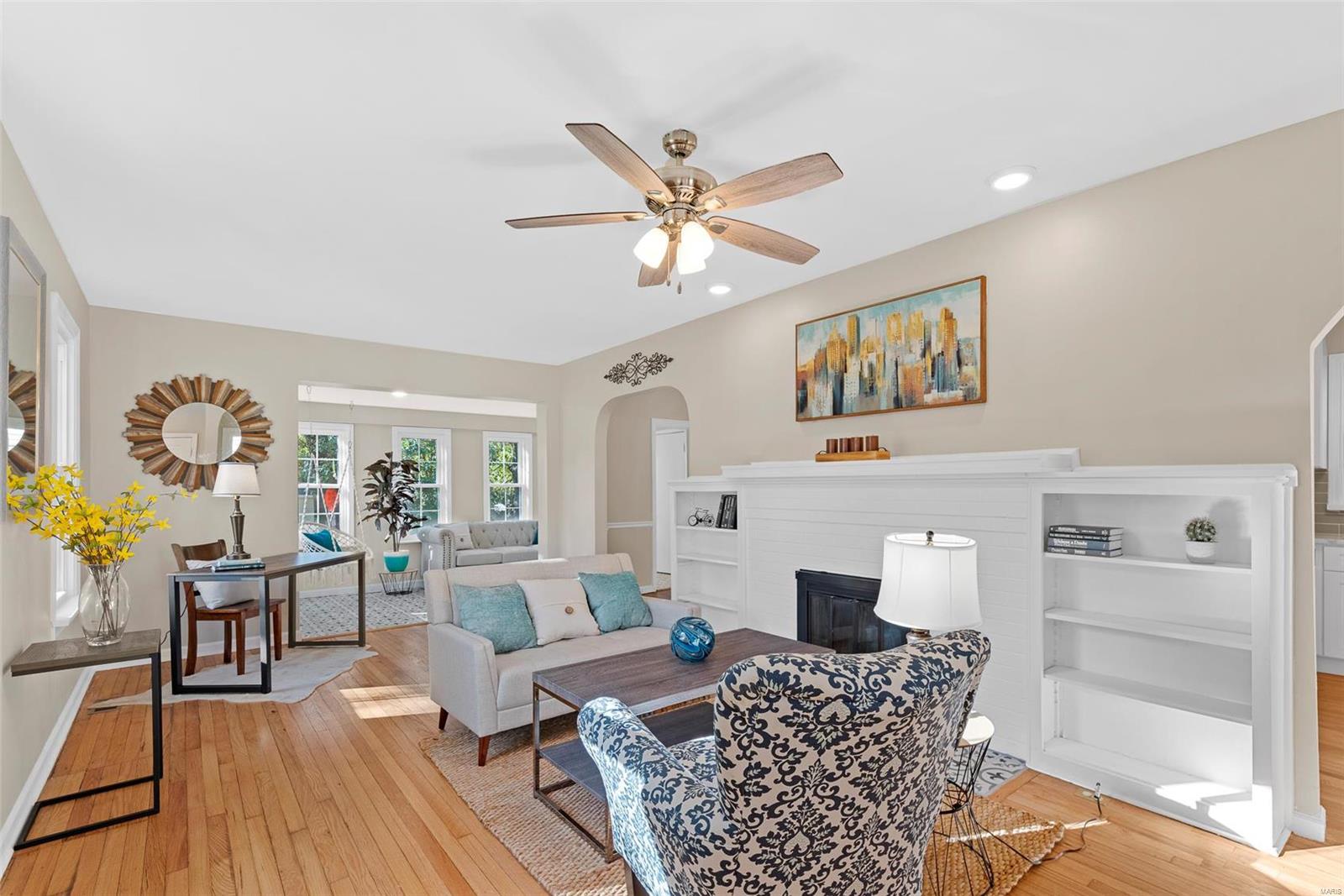 705 North Geyer Road St. Louis, MO 63122 - Photo 3 of 41 Gallery Image 3