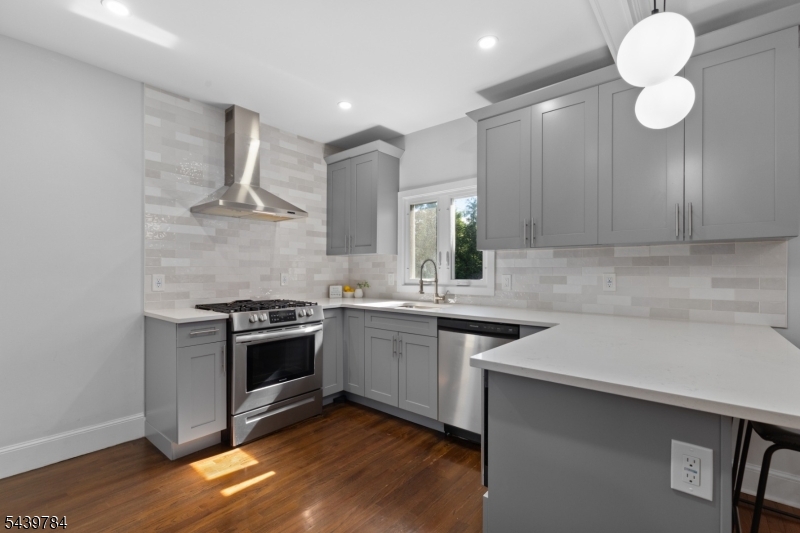 415 Orange Road Montclair, NJ 07042 - Photo 14 of 34