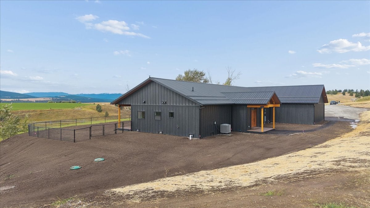 312 Indian Creek Road Eureka, MT 59917 - Photo 5 of 65 Gallery Image 5