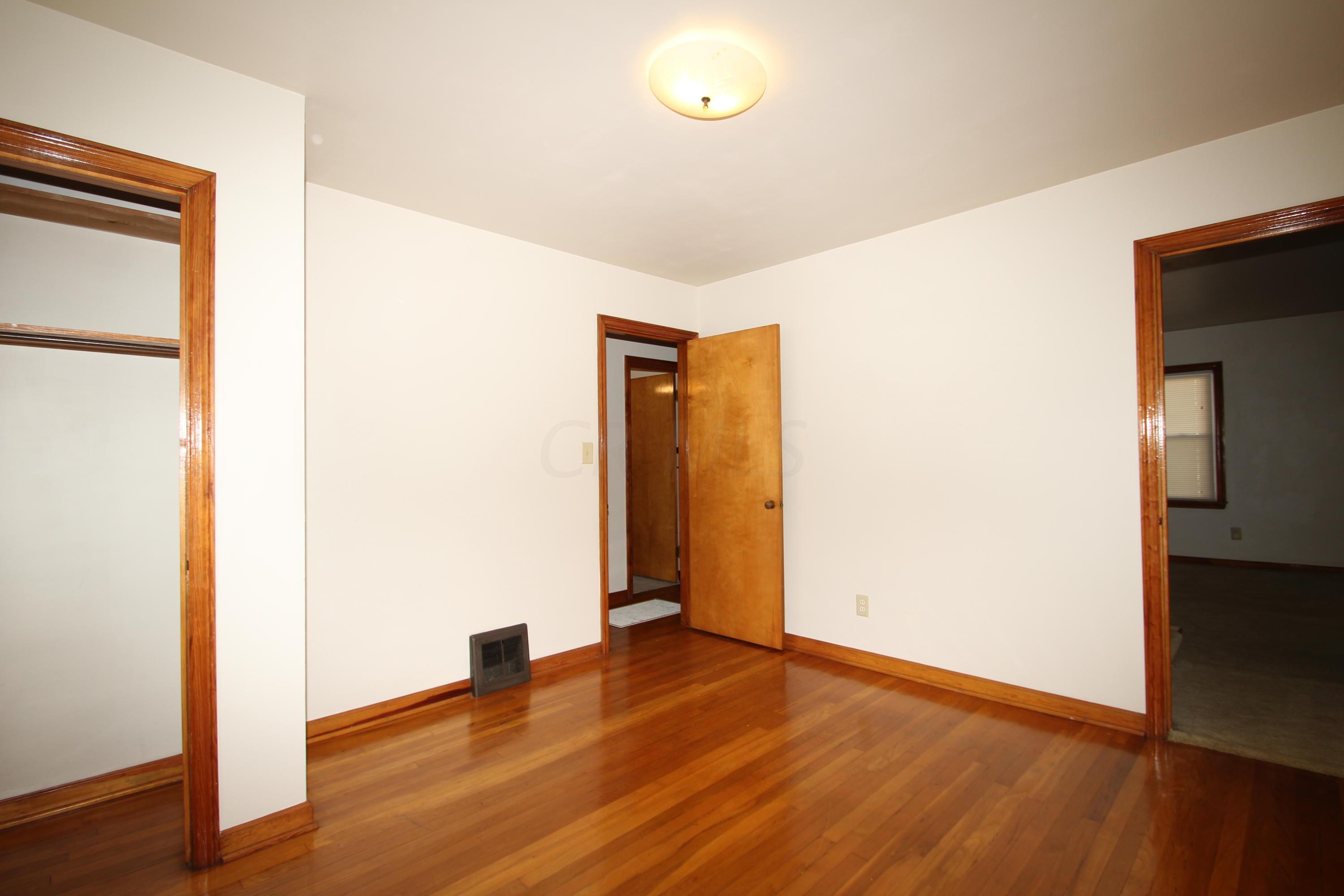3557 Karl Road Columbus, OH 43224 - Photo 13 of 35 Gallery Image 13