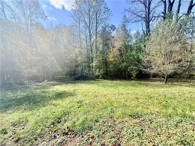 $375,000 | 5010 North Cherry Street, Kernersville, NC 27284