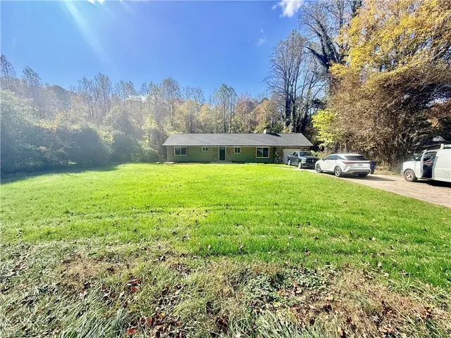 $375,000 | 5010 North Cherry Street, Kernersville, NC 27284